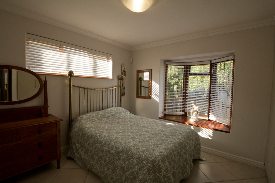5 Bedroom Property for Sale in Outeniqua Strand Western Cape